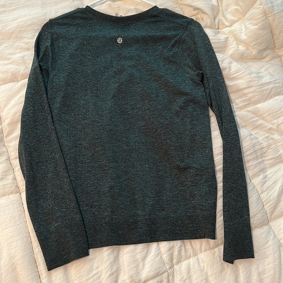 Lululemon Long Sleeve - Picture 3 of 4